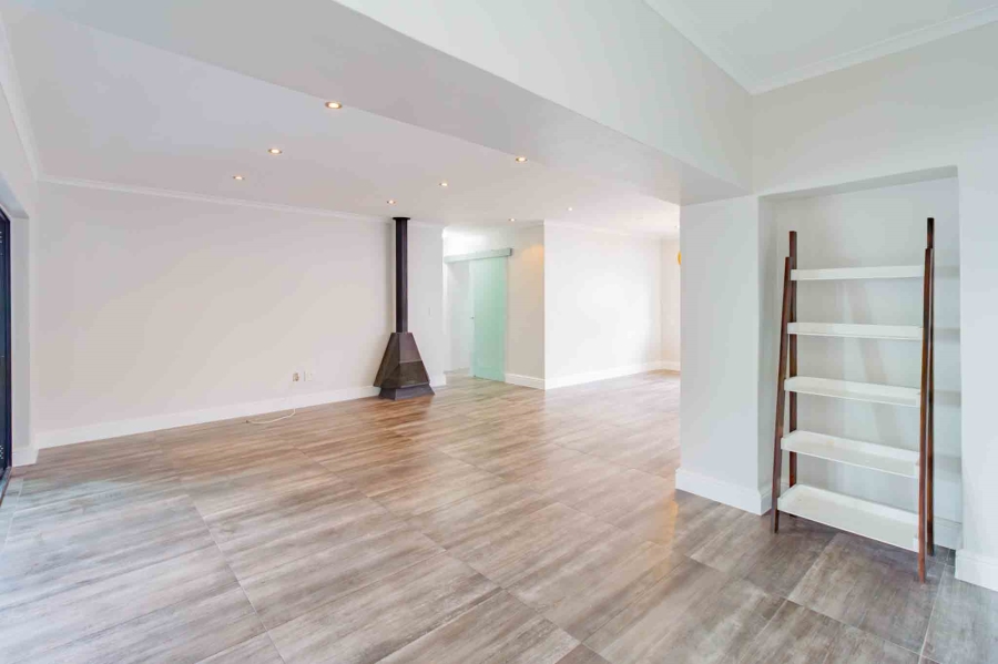 To Let 4 Bedroom Property for Rent in Milnerton Ridge Western Cape